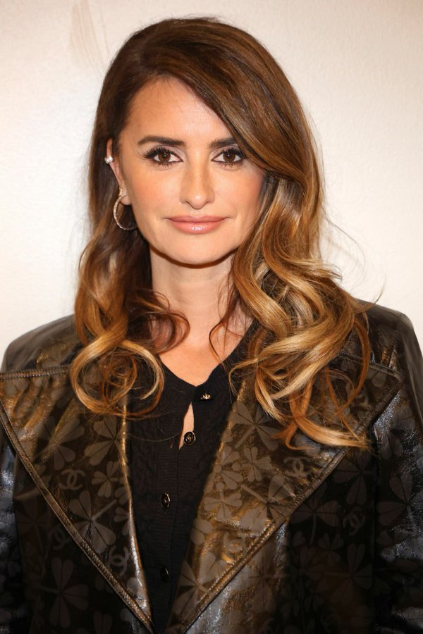 PENÉLOPE CRUZ - Página 19 GG4n-98boAMqRrK?format=jpg&name=900x900