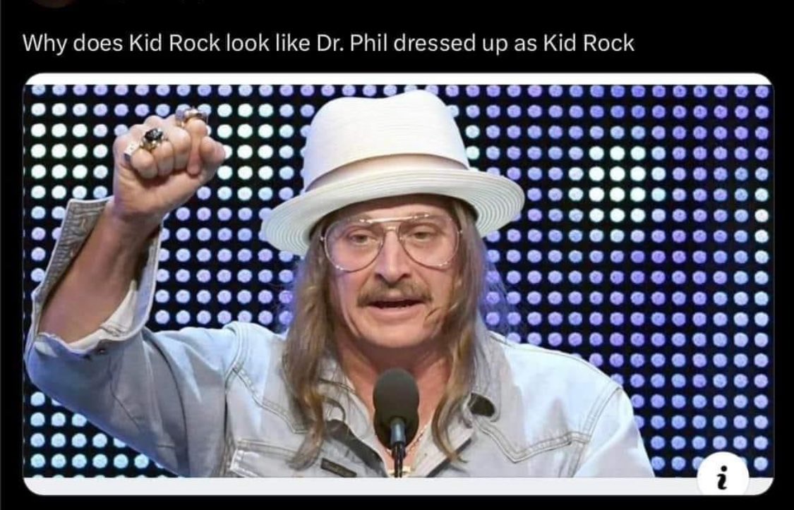 StarbucksNmemes's tweet photo. 🤣🤣🤣 totally looks like Dr. P! https://t.co/Nv6Np52osD