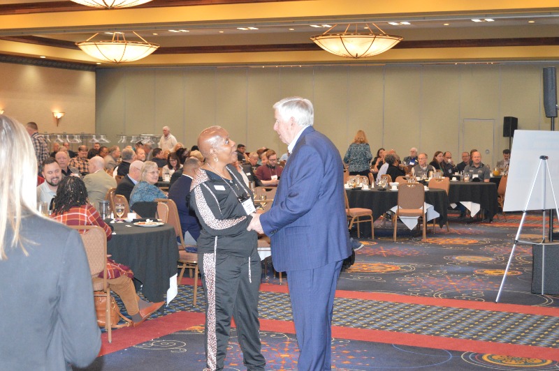 Mocities's tweet photo. Thank you Governor Parson for meeting with Missouri's local government officials today at the MML Legislative Conference in Jefferson City! @govparsonmo #mml24 https://t.co/bu8LQgSC1f