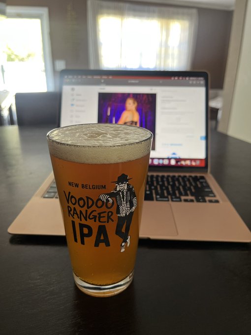 Just another day at the office 😎🍺 @newbelgium @voodooranger https://t.co/MyR1a5PQB6<a class="tags" target="_blank" title="On Twitter" href="/?out=eyJ0eXAiOiJKV1QiLCJhbGciOiJIUzUxMiJ9.eyJpYXQiOjE3MjE0ODI0OTMsImlzcyI6InR3cG9ybnN0YXJzLmNvbSIsIm5iZiI6MTcyMTQ4MjQ5MywiZXhwIjoxNzUzMDE4NDkzLCJyZWRpcmVjdF91cmwiOiJodHRwczovL3R3aXR0ZXIuY29tL25ld2JlbGdpdW0ifQ.S0S-46vKrd997SWMBDXBYjZ5DHfq7qGW41wczB6LygTP6pP6IVVfLF_swhERoXMCpH4BlkPmbZ4lsRRfmV5hmA">@newbelgium</a><a href="/tag/hogansbeachtampa"class="tags"><span>#hogansbeachtampa</span></a>