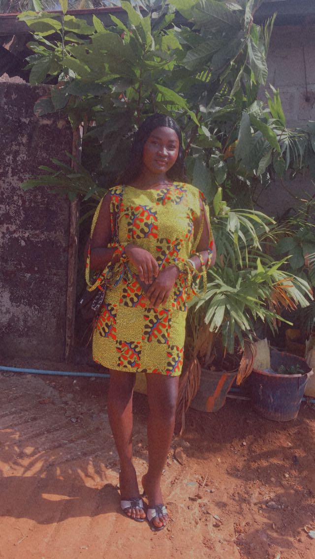 ashforder's tweet image. Grateful 🙏
Its Resa's Fashion 🧵✂️👗