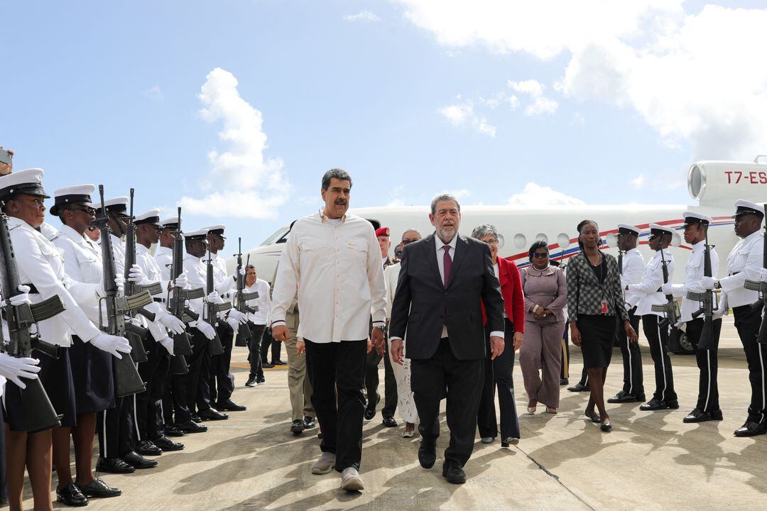 Arr3ch0's tweet photo. El jet de ultralujo de la flota del régimen #T7ESPRT, el mismo que uso Maduro para ir a Guayana (imagen de referencia), llegó hoy cerca de la 1pm a La Habana, Cuba. https://t.co/1CAaWSg546