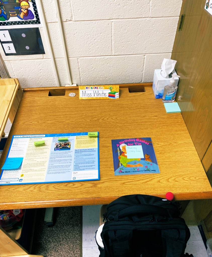 MsWhite98's tweet photo. Second week done! Started teaching lessons. And doing read alouds. It’s so much fun! I hear stories all day long and they are just the most fun to be with! 
Side note: my mentor teacher made me a little desk but it���s looking a little bland. Suggestions to help with that?!#EDU310 https://t.co/yrbOLWTtoC