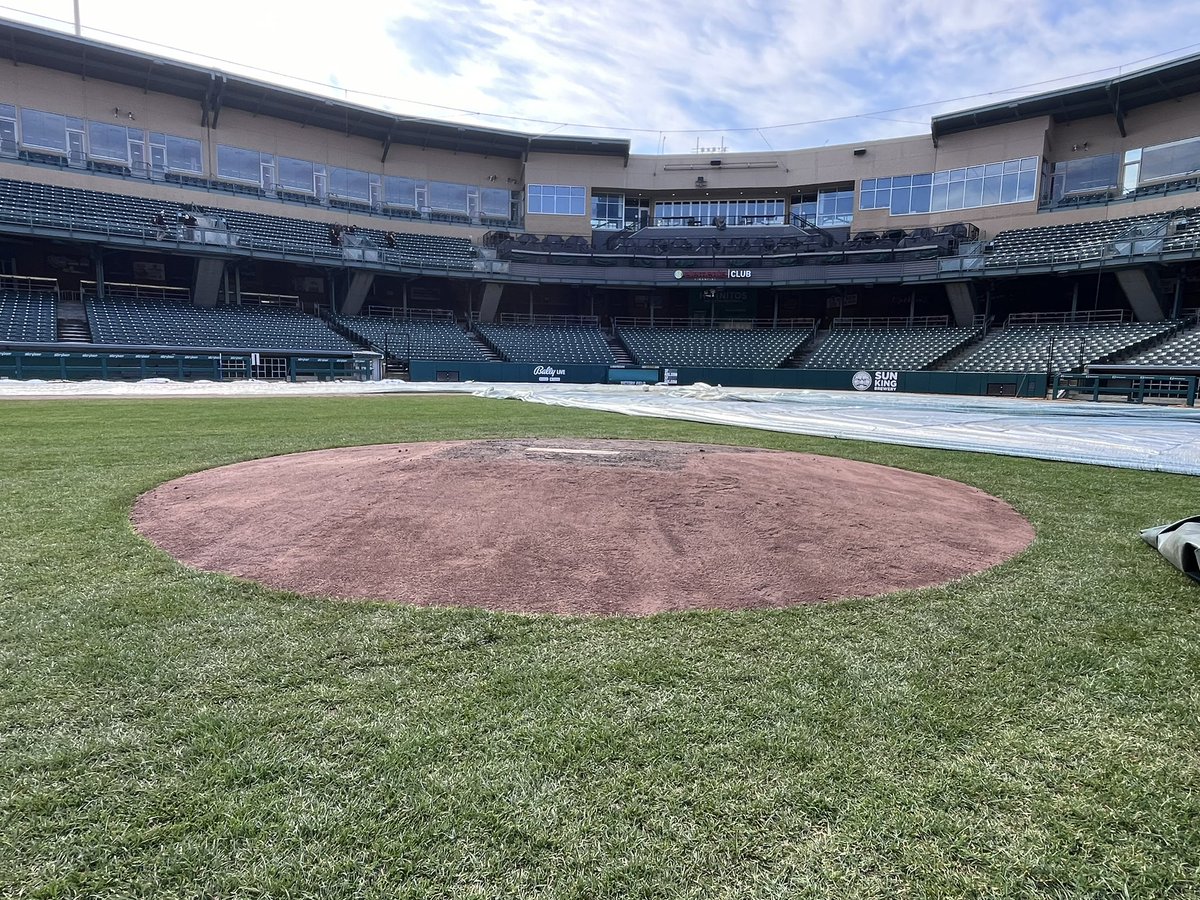 Grounds Crew tweet media