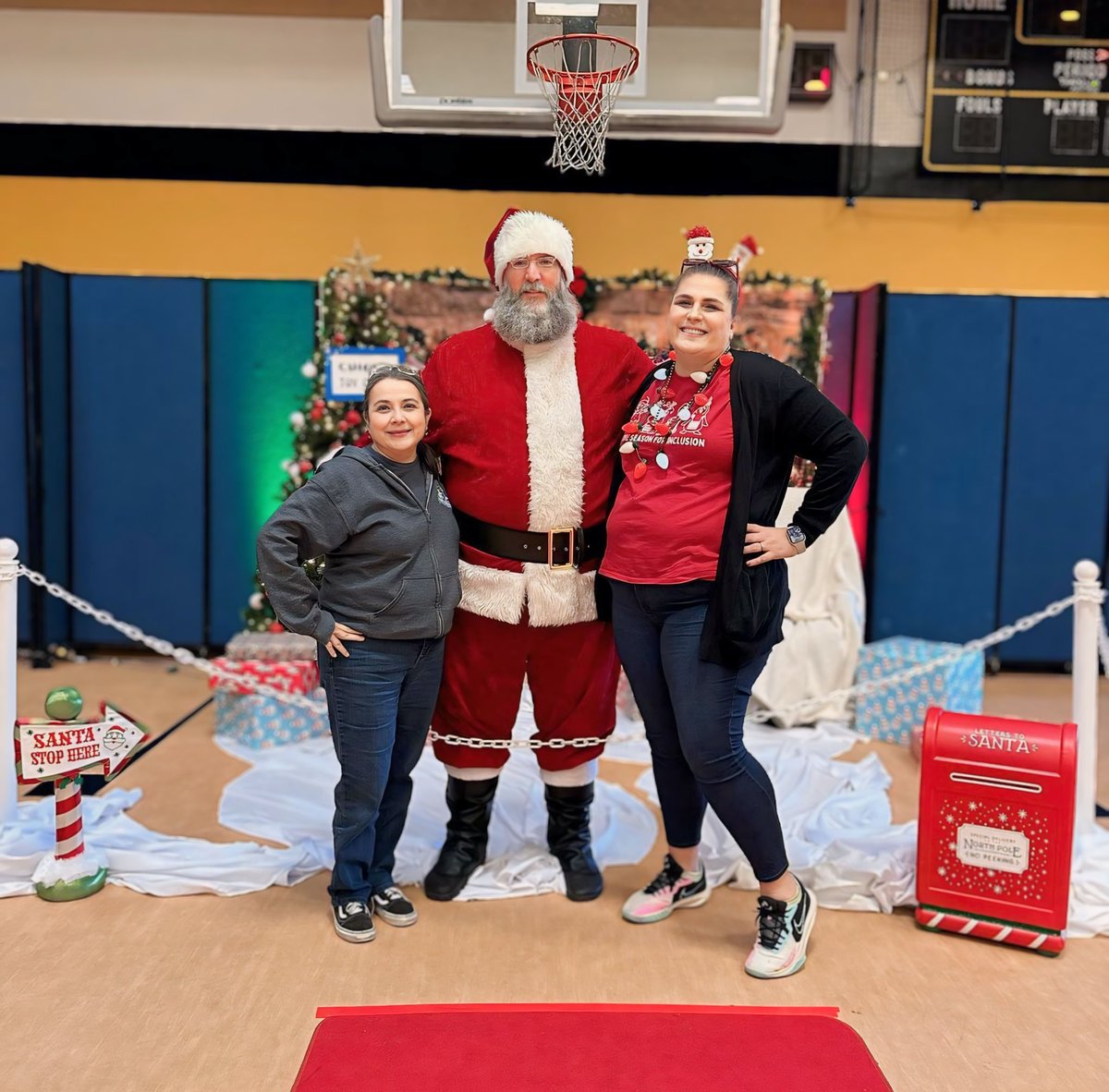 VVUSD-Police Department (@vvusdpd) on Twitter photo Remember our Chiefs Toy Chest best-decorated booth contest back in December? Well, congratulations to <a href="/EPPS_VVUSD/">El Potrero Preschool</a> for winning the pizza party! Thank you to the staff and volunteers! We can’t wait to see what the next booths look like 😁 Remember our Chiefs Toy Chest best-decorated booth contest back in December? Well, congratulations to <a href="/EPPS_VVUSD/">El Potrero Preschool</a> for winning the pizza party! Thank you to the staff and volunteers! We can’t wait to see what the next booths look like 😁
