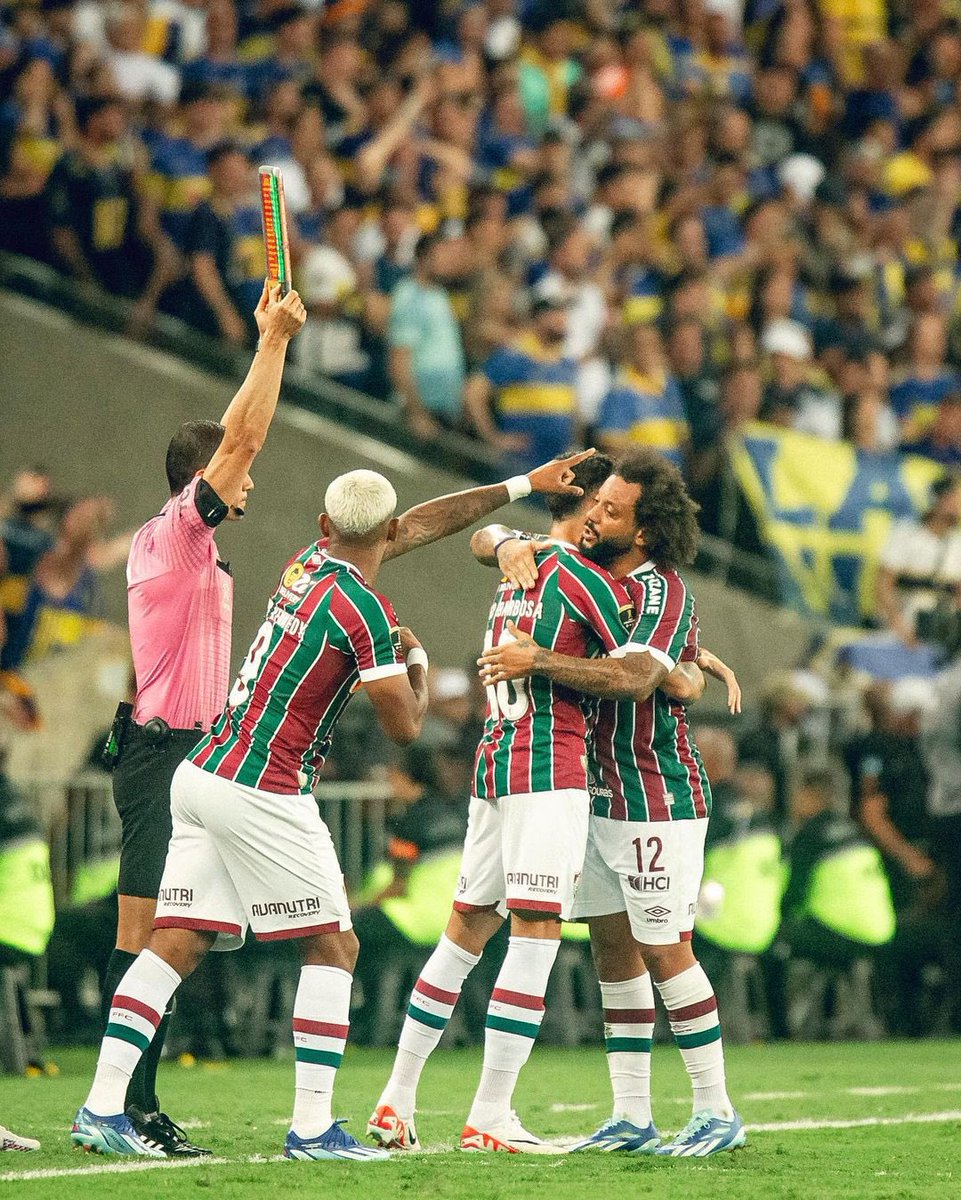 flupict's tweet photo. this history 🇭🇺 https://t.co/HuioafeUsY
