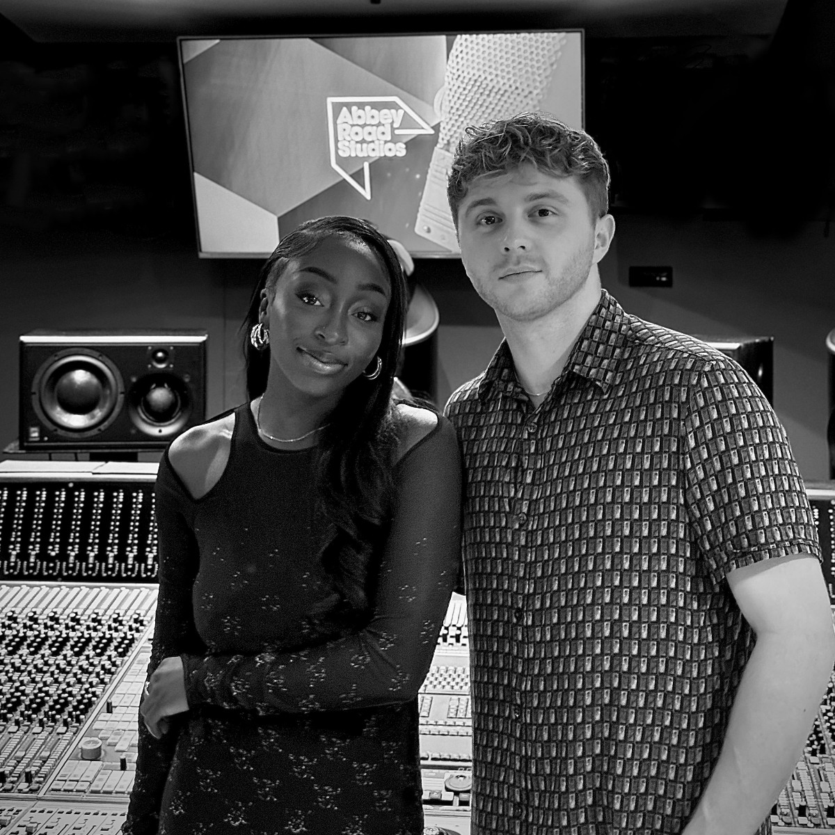 Dreams come true. 🗽❤

This is our day. Our moment. 
Our EP has officially launched!!! 🎧🎶