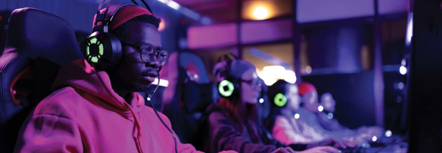 CDW_EdStrats's tweet photo. Increasingly, #Esports is becoming part of the pipeline from #K12 to #HigherEd enrollment to employment. @EdTech_HigherEd https://t.co/arAnvuFBwT https://t.co/HlRKSVheF5