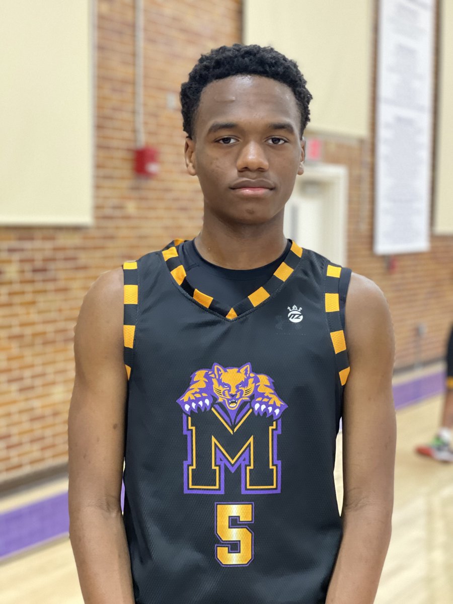 6'4 2028 Anthony Spratt from Little Rock, AR is quietly having monster 8th grade year. The Bryson Warren United guard just received first D1 offer from Arkansas Pine Bluff, has deep range, and is a big time athlete who can play either guard spot. 📸 @big73miller