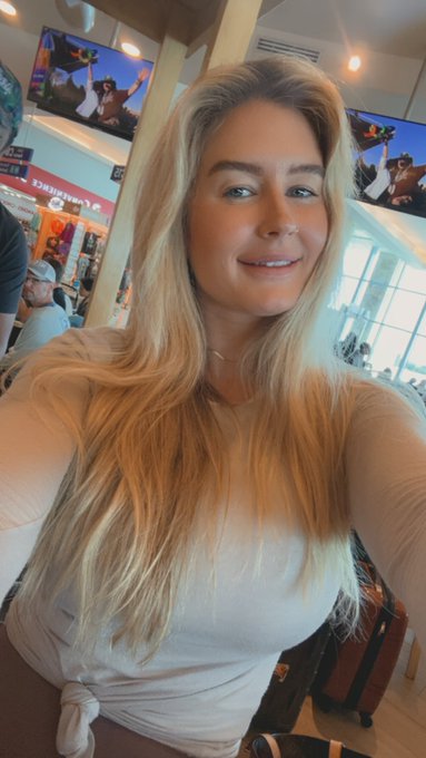 Serving smiles! Til 7pm est @ChatTimeNow  🤗🤗🤗 https://t.co/3PoYkP4yCb<a class="tags" target="_blank" title="On Twitter" href="/?out=eyJ0eXAiOiJKV1QiLCJhbGciOiJIUzUxMiJ9.eyJpYXQiOjE3MjAwMjQ1NjIsImlzcyI6InR3cG9ybnN0YXJzLmNvbSIsIm5iZiI6MTcyMDAyNDU2MiwiZXhwIjoxNzUxNTYwNTYyLCJyZWRpcmVjdF91cmwiOiJodHRwczovL3R3aXR0ZXIuY29tL0NoYXRUaW1lTm93In0.zRPNkTTtkrxh9PnLN2ZdyEJnXXtol3LGk9D0Zz7f1jupW_JYAyxt7P_yJhflP3V0h2lZ7bn7PdPbcxMEb3_dnA">@ChatTimeNow</a>