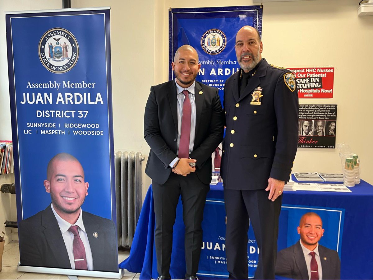 Today I had a productive meeting with the @NYCSHERIFF discussing the importance of smoke shop enforcement. Many community members have expressed concerns with the businesses that are unregulated & causing a public health crisis. (1/2)