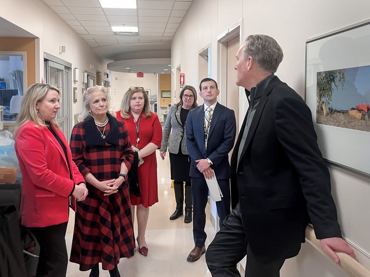 Grateful to host @RepDebDingell today at @MottDocs @MottChildren Congenital Heart Center to showcase our dedication to world class congenital cardiac care. Excited to collaborate together on policy initiatives to speed access to care for our young patients. #STSadvocacy