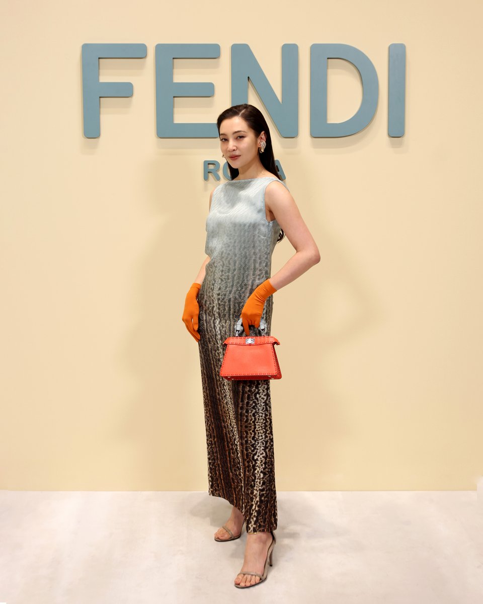 Fendi's tweet photo. #FendiAmbassador #BellaCampen attended the #FendiFW24 show.

The star chose a #FendiSS24 dress featuring the season’s karung print and a #FendiPeekaboo with #FendiSelleria stitching. https://t.co/hc1Rj2MaS9