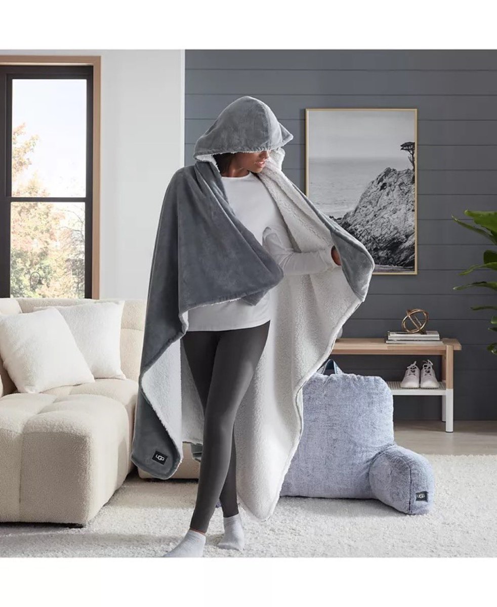 Saunas_Deals's tweet image. UGG®
Avery Hooded Throw, 50" x 60"

mavely.app.link/e/OnFxZZGwnHb