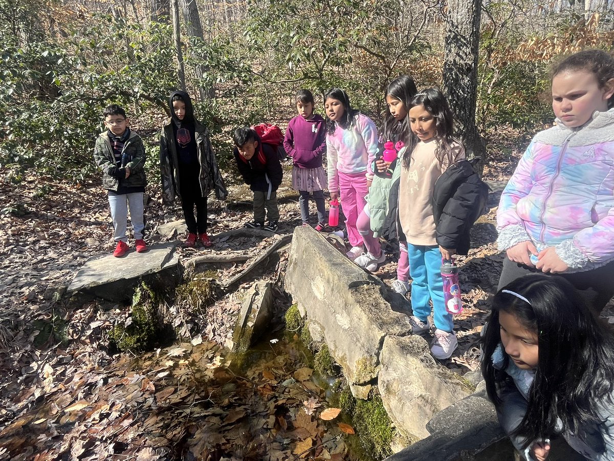 With my lovely students. 🥰Thank you Mr. C for being the best tour guide!! He scaffolded the entire tour to meet the needs of our emergent EL students and I love to see it! We had the most fun! <a href="/TheOutdoorLab/">The Outdoor Lab</a> <a href="/APS_FleetES/">Fleet ES</a> @APS_ESOL