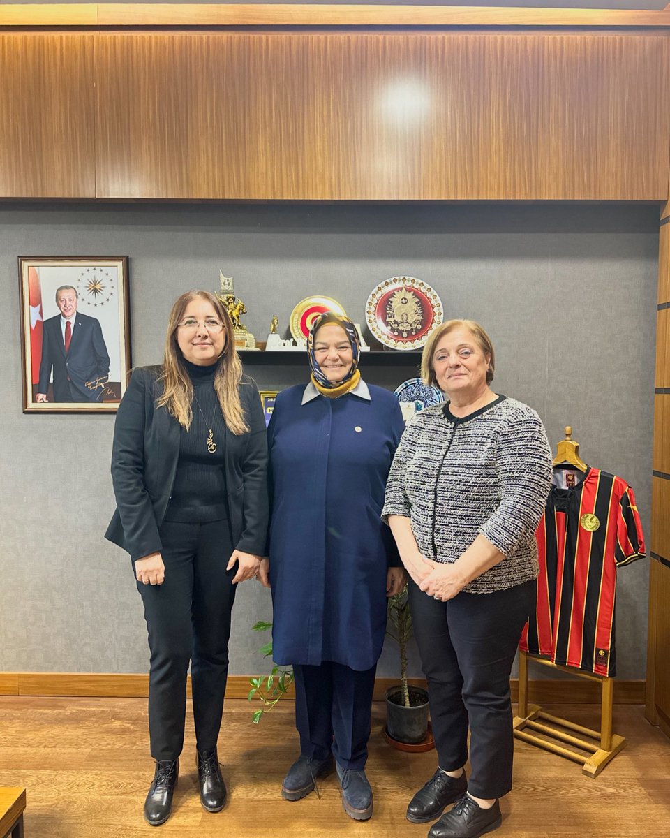 Ayşen Gürcan (@profdragurcan) on Twitter photo Kistik Fibrozis Derneği’nin değerli yöneticileri İlknur Görgün ve Serap Çöremen mecliste ziyaretimize geldiler.
Nadir görülen bir hastalık olan Kistik Fibrozis ile mücadele noktasında istişarelerde bulunduk.
<a href="/kfsesimizol/">KistikFibrozisİçinSesimizOl</a> | <a href="/kifder/">kifder @kistikfibrozisiçinsesimizol</a> Kistik Fibrozis Derneği’nin değerli yöneticileri İlknur Görgün ve Serap Çöremen mecliste ziyaretimize geldiler.
Nadir görülen bir hastalık olan Kistik Fibrozis ile mücadele noktasında istişarelerde bulunduk.
<a href="/kfsesimizol/">KistikFibrozisİçinSesimizOl</a> | <a href="/kifder/">kifder @kistikfibrozisiçinsesimizol</a>