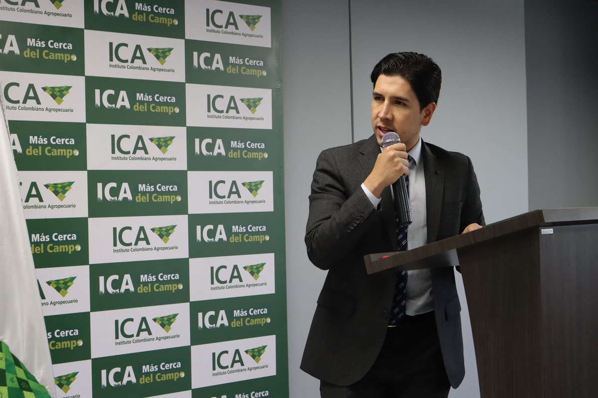 ICACOLOMBIA's tweet photo. 👉🏻¡Noticias importantes desde la colaboración entre ICA-GIZ! las dos entidades lideran iniciativa para combatir la enfermedad “Marchitez por Fusarium” en cultivos de banano y plátano.🍌@asbama_ @AuguraColombia #ICA #GIZ #ALER4TA #FusariumR4T https://t.co/xQrg1MHnjI