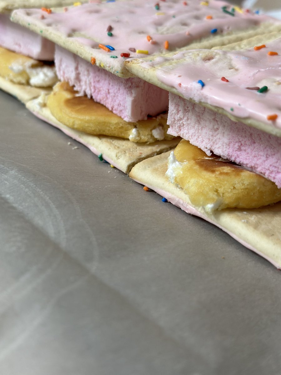 DankCream Sammich tweet media