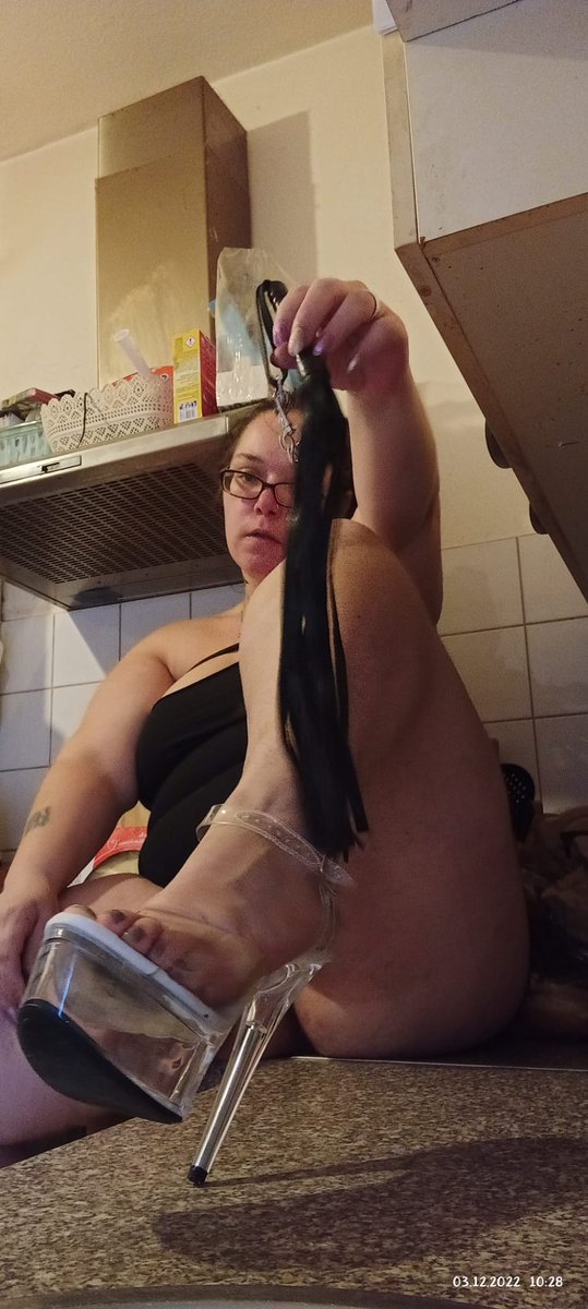 Wife85Sub's tweet photo. etwas älter 

#nsfw #sub #slut #submissive #worthless #wife #milf #bbw #sklavin #fotze #tits #titten #ass #arsch https://t.co/lBKjTExhbp