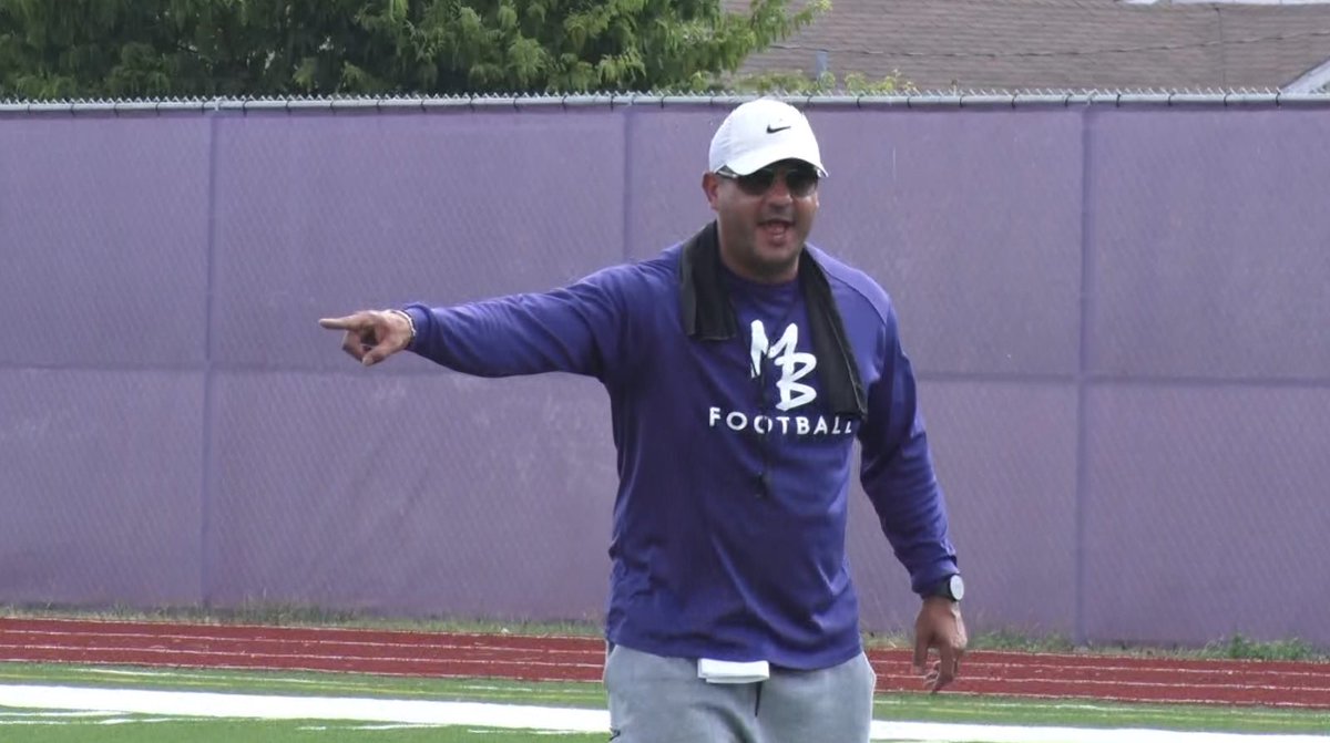 BREAKING: #Marlin HFC Ruben Torres has resigned his post to become the OC at Naaman Forest HS in Garland. Some highlights from his three year tenure include a run to the state semifinals and the Bulldogs first district title in 18 years. #txhsfb | @6NewsCTX | @KCENSports