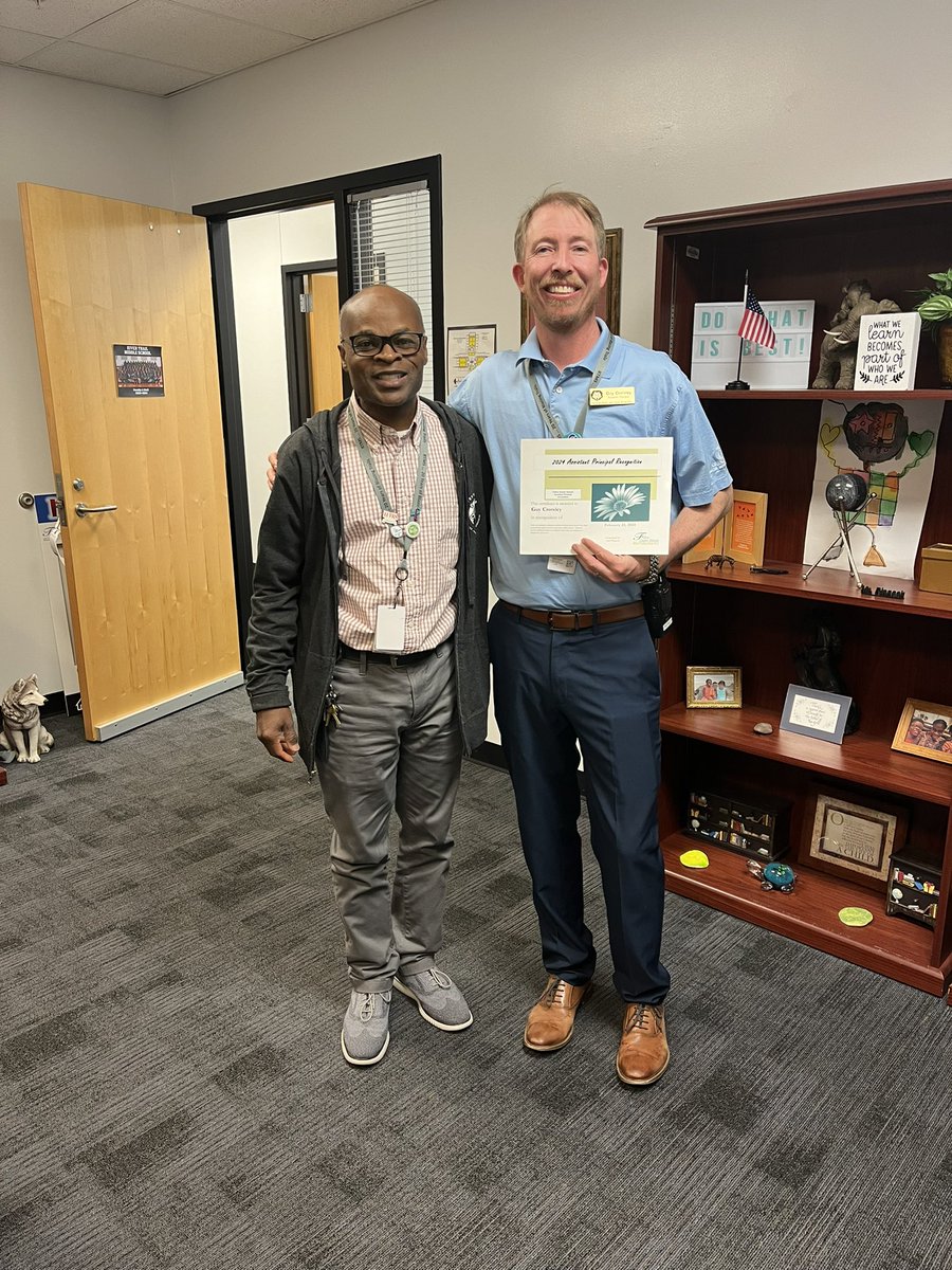 Assistant Principal, Guy Crotsley, received recognition at the Assistant Principals meeting for his work with credit recovery. @FultonCoSchools @FultonZone6 @RiverTrailPTO @FultonZone5