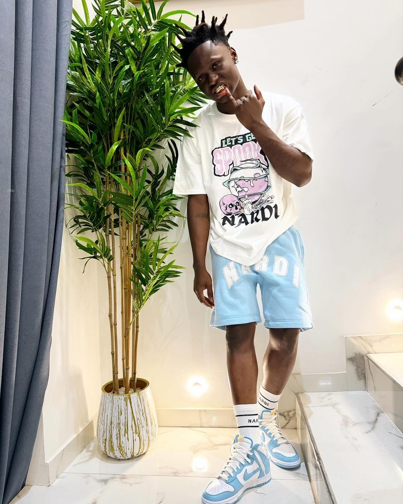 BernardDow's tweet photo. 😈😈 @real_jaybahd for @nardi_clo 🇬🇭
#nardiclothing #nardiapparel #nardistudios #nardiclo #nardiwear #nardioutfitters #nardibrand #nardibrandghana #Wearnardi #nardihomme #nardifemme #nardidonations #nardi #dopeconnectz #styledbydow #nardibasics #nardidadhat #nardisnapback https://t.co/YnvADXcwQM
