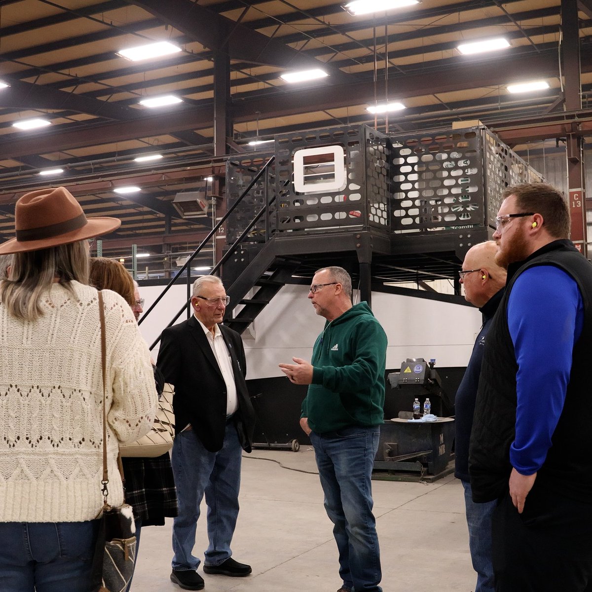 Tank Connection had the privilege of welcoming Parsons Chamber members on Friday to enjoy our Chamber Coffee. Guests enjoyed hand pies from the Cake Shed and coffee. After coffee, members were given a tour of Tank Connection Headquarters. Thank you to everyone who came to visit!