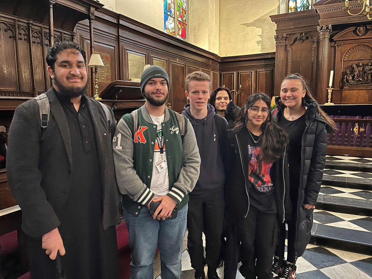 We saw six of our Year 12 student invited to Cambridge University as part of the HE+ programme. What a great experience they have had today! 🤩 This project is facilitated by <a href="/Cambridge_Uni/">Cambridge University</a> and Sixth Form providers in the Nottingham area #CambridgeUniversity #redhillacademytrust