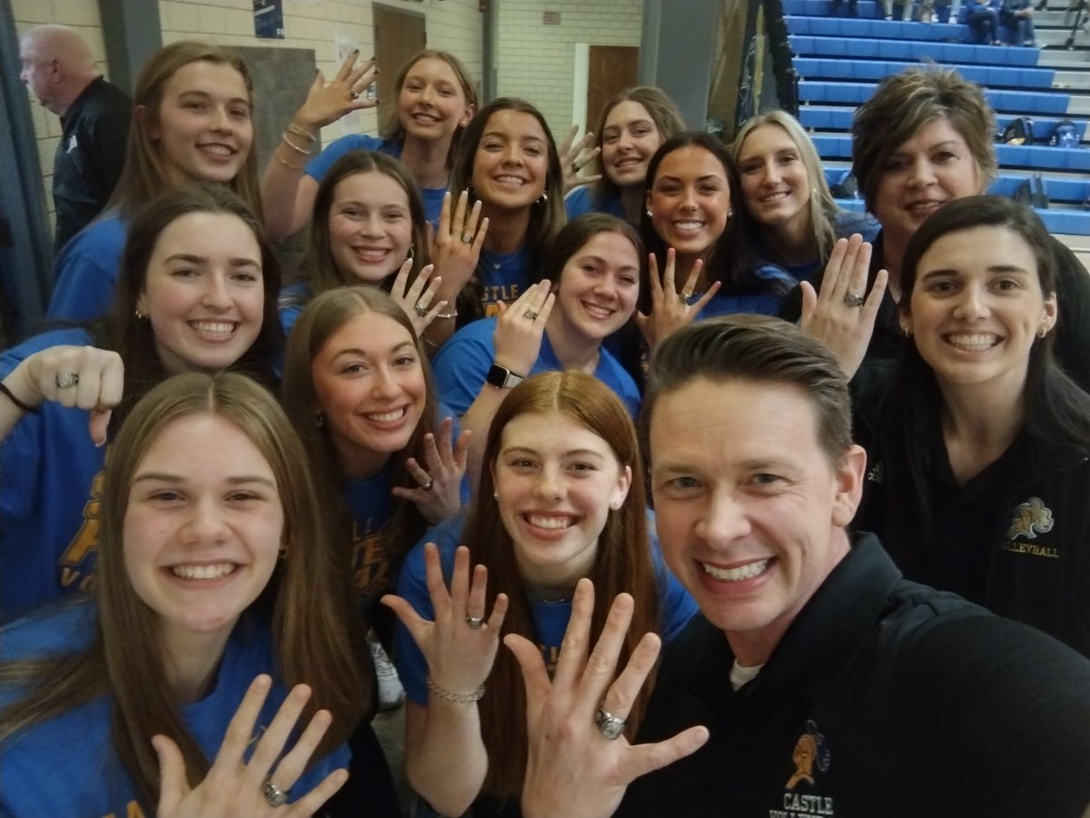 Getting our 2023 4A State Runners up Rings!  When you have a squad that believes in the power of connections and are willing to sacrifice individual accomplishments for the good of the team -- special things are possible!  <a href="/JonGordon11/">Jon Gordon</a>