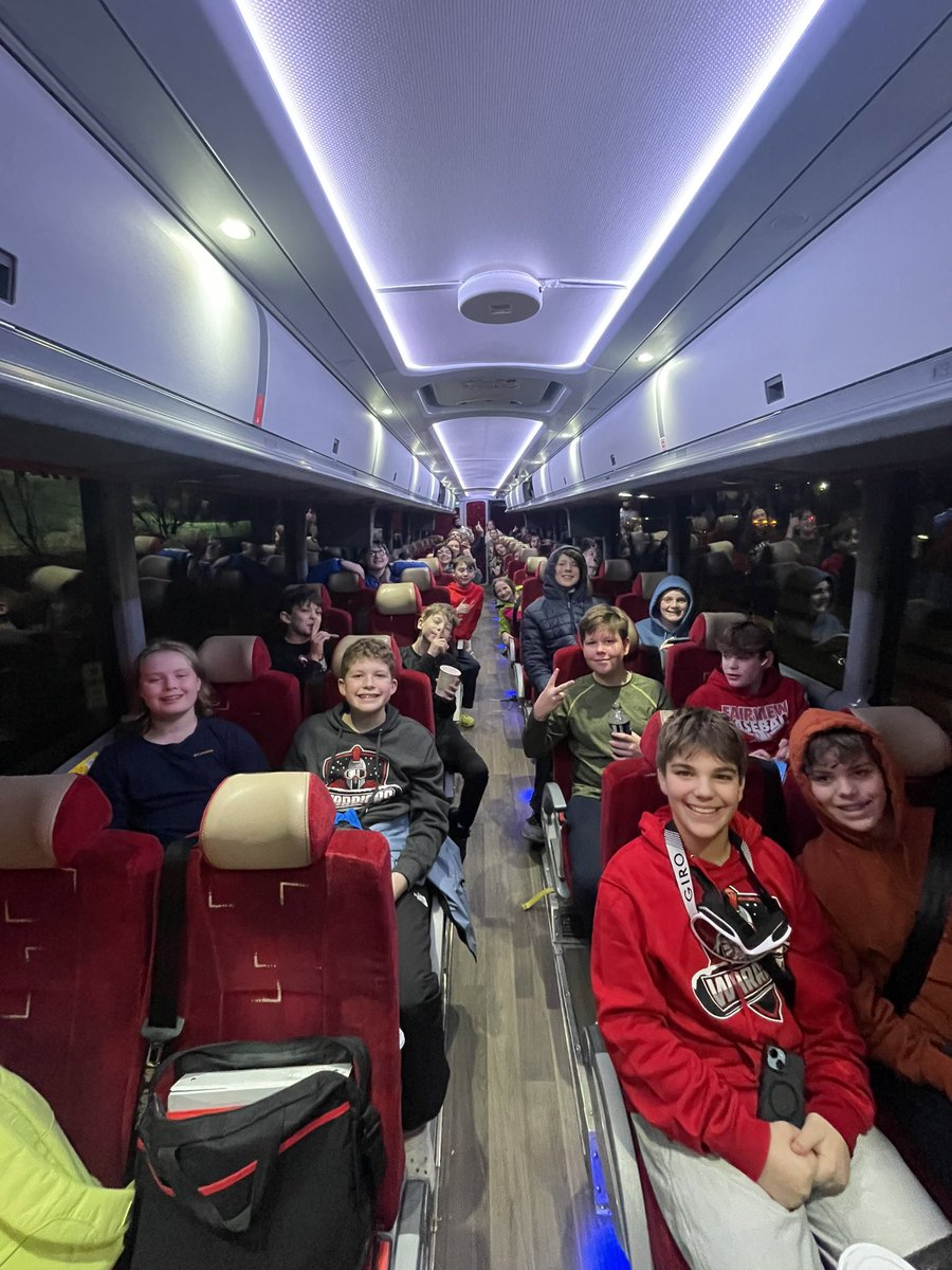 Headed home after a fun last night on the slopes ⛷️🏂<a href="/FPSchools/">Fairview Park City Schools</a>