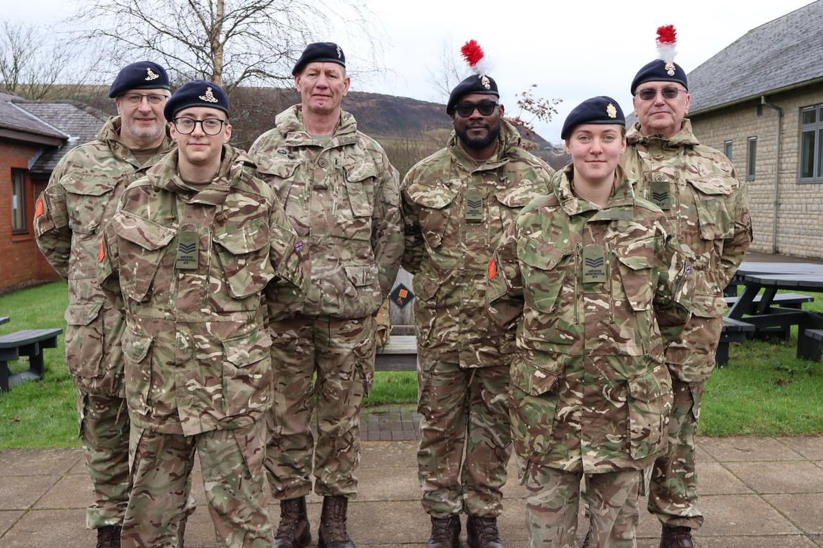 Waterloo Company cadets showed resilience & skill at their recent camp. Six passed 2-star shooting, with Cpl Kalu excelling. Newer Adult Volunteers also trained. For more on this amazing camp ⬇️ armycadets.com/county-news/wa… #GmanACFforceforgood #goingfurther #ToInspireToAchieve