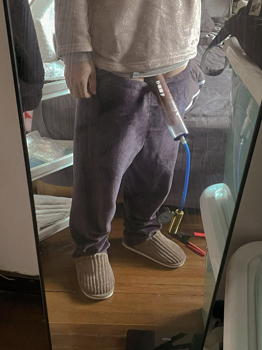 #Jelq #发罗山 #拉伸鸡吧 #盼你乐 #阴茎泵 #pines #阳光鸡巴 #天体

如果我的腿拍的再短一点
那这三条腿看起来就一样长

🌸花已开 春已至 人生总有不期而遇的温暖
🌿春风十里 不及相遇有你