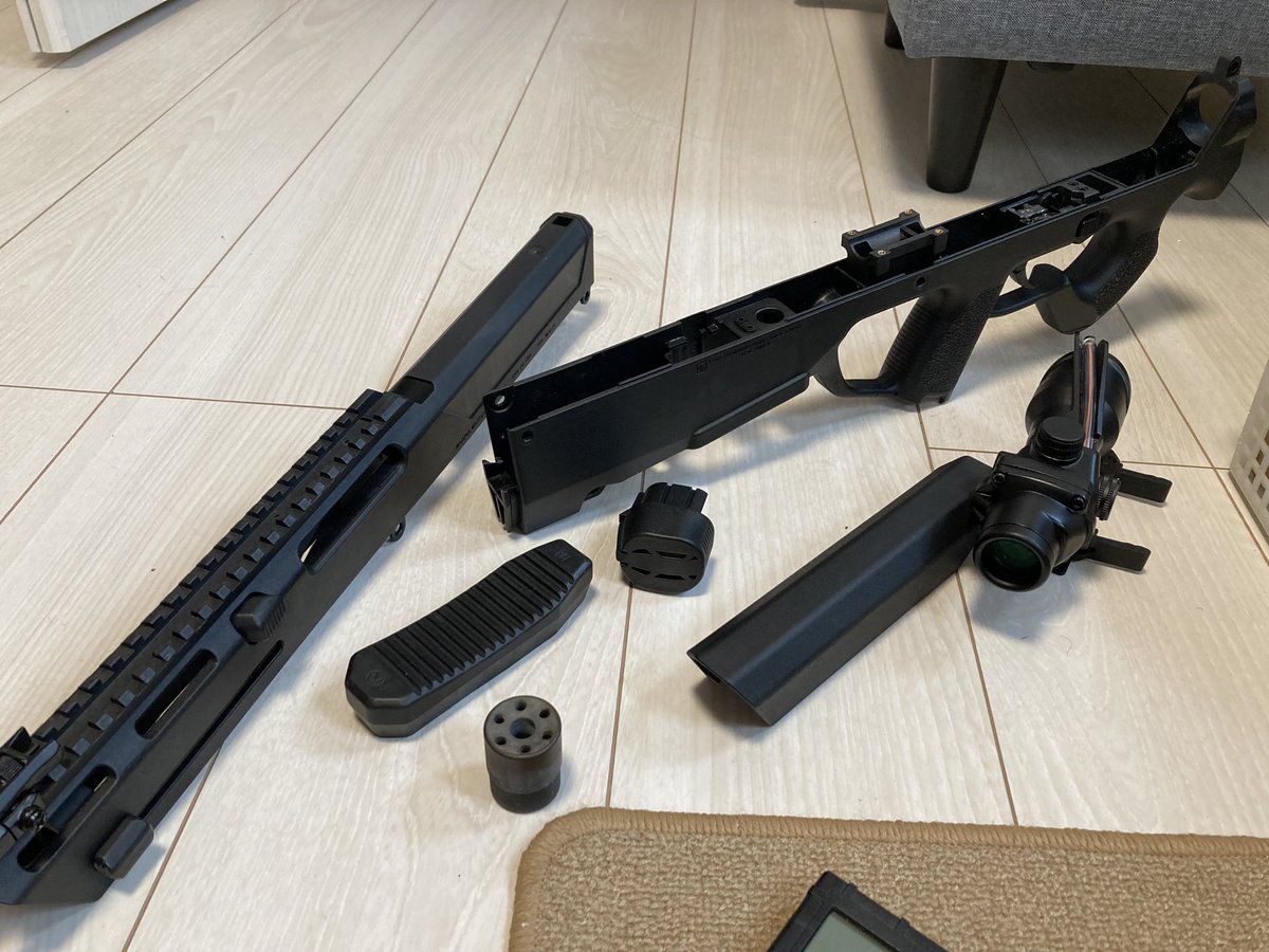 namba_36's tweet photo. PDR-C とりあえずバラして掃除と擦り合わせです
＃PDR
＃エアガン
＃サバゲー https://t.co/byPunLEyzx