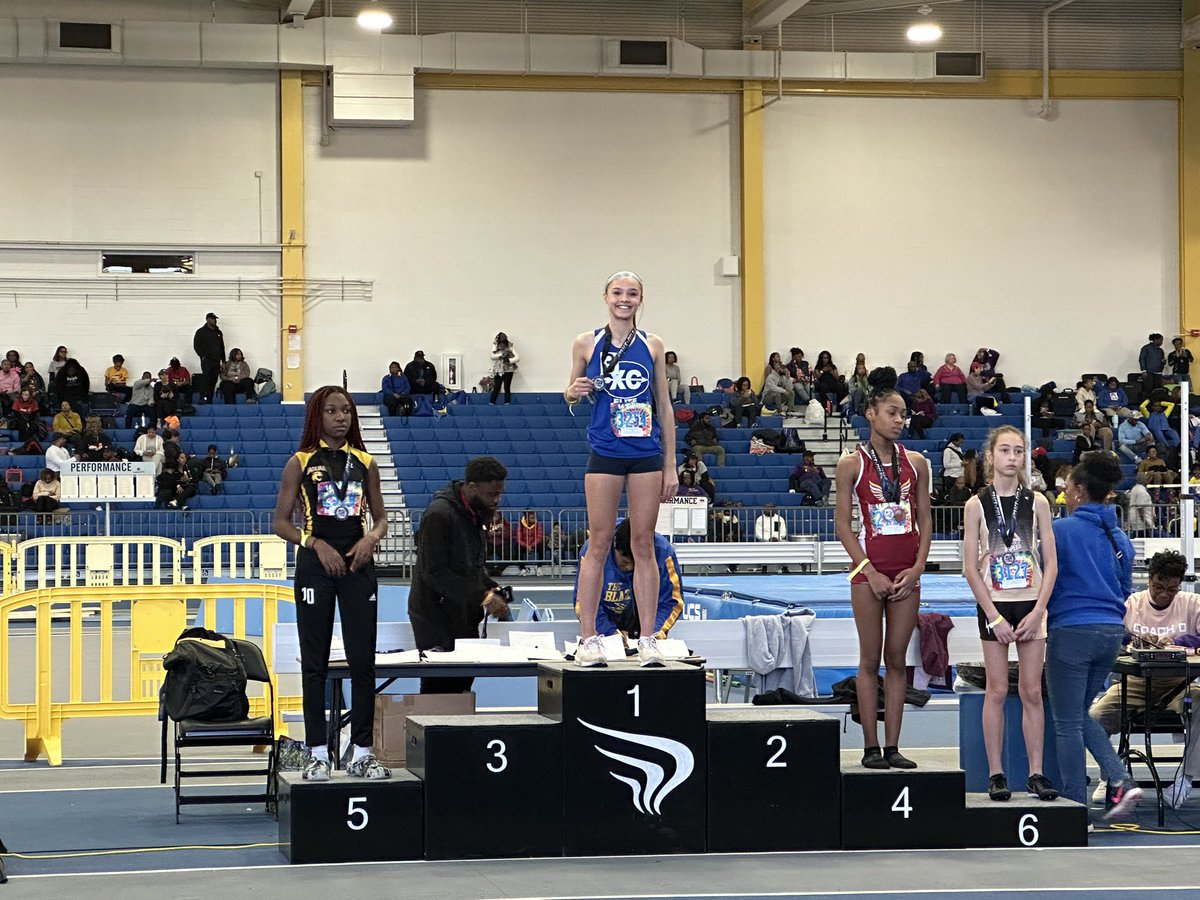 3 wins this weekend. Emmy-3000 and Maddie in 1600 (meet record) and 800.