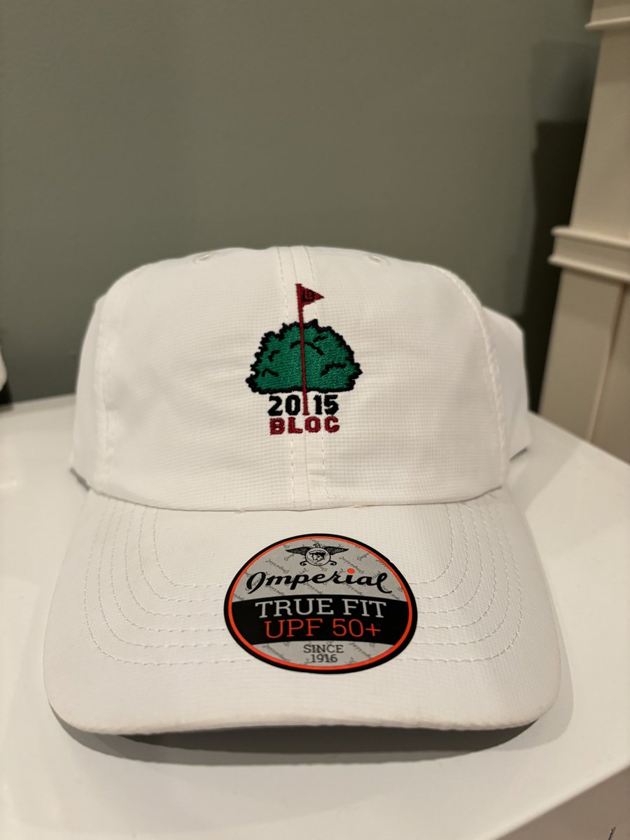 Thrilled to announce that on behalf of @BushLeagueOpen we are recognizing @hopeULikBergers for his continual enthusiasm and support of the tour. Tomorrow I have the honor of hand delivering a Tour hat to the man himself.