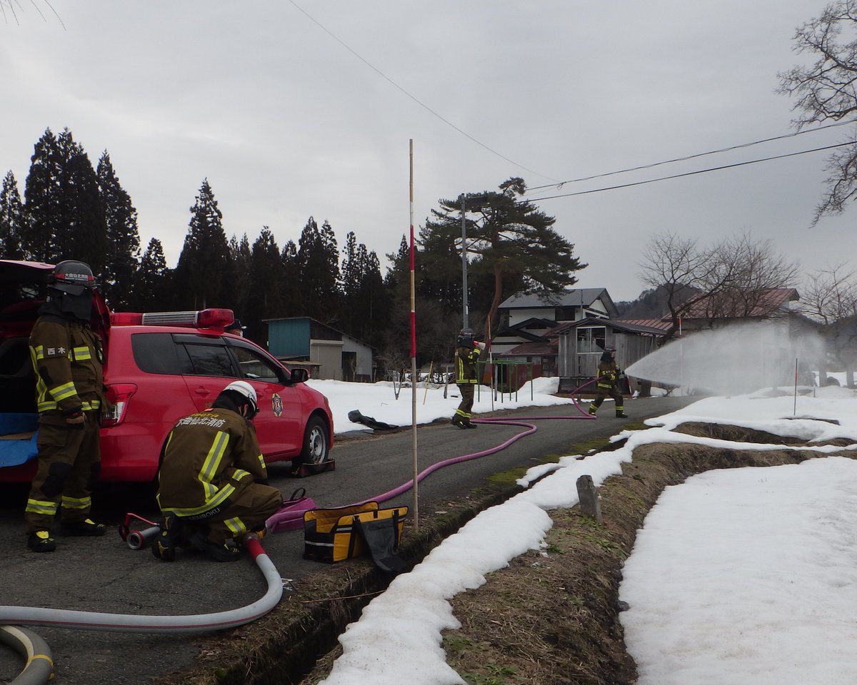 ２月２１日（水）、秋田内陸線のアンダーパスを通る消防活動について講習会及び放水訓練を行いました。
住民の皆様も火の扱いには十分ご注意をお願いいたします。 #仙北市　#消防　#消防車　#ポンプ車