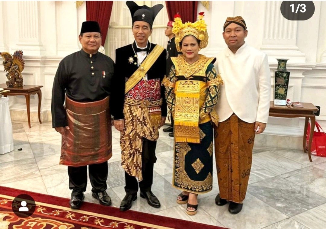 Di kucilkan BELIAU tambah BESAR, dihina malah mendunia, dicaci maki malah disegani 

My president for INDONESIA tercinta 🇮🇩
Terima kasih pakDe <a href="/jokowi/">Joko Widodo</a> ditanganmu INDONESIA lebih baik dan SELAMAT utk ayah <a href="/prabowo/">Prabowo Subianto</a> semoga INDONESIA MAJU jadi negara besar serta berkah bagi RAKYATnya