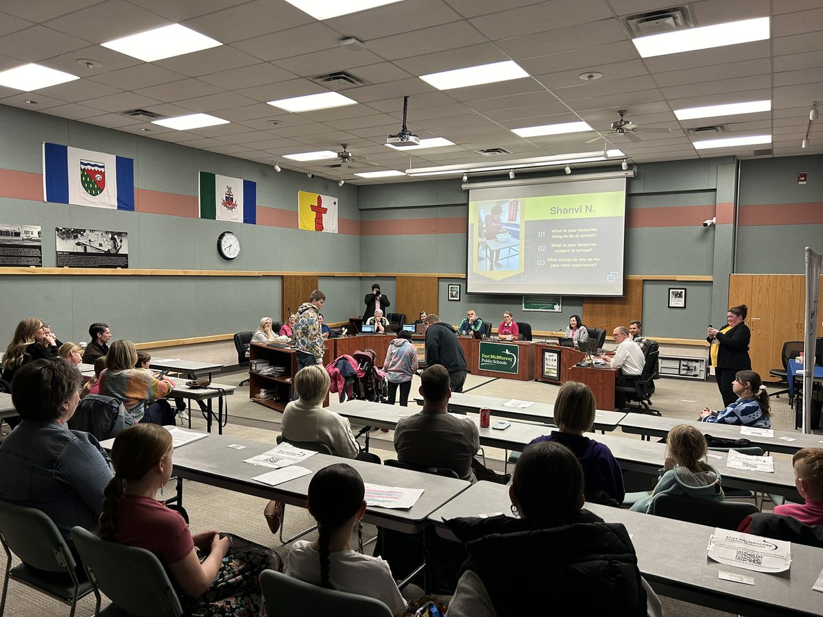 Great presentation by the Composite Life Skills team and some of their students. Thank you for sharing and visiting the Board! @fmpsd @CompMinerTweets #ymm