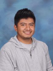 IAmSuccessLex's tweet photo. Jencer is a Graduation Candidate and will be graduating with Henry Clay High School. That smile was shining at 100 watts of power. #IAmSuccessLex https://t.co/Psla35P9uM