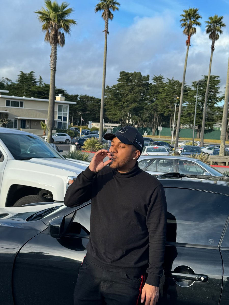 iamhimYM's tweet photo. I been working on myself getting better https://t.co/2GsxN5iX3V