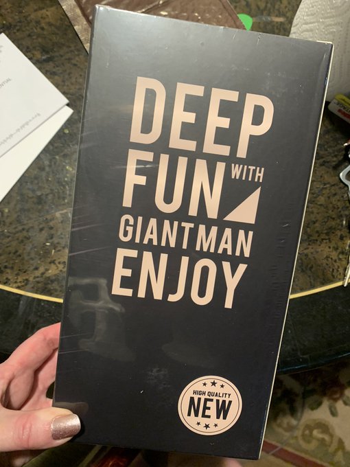 This has to be some of the best sex toy packaging I&rsquo;ve ever seen 😅 https://t.co/sShTPRT6Rz