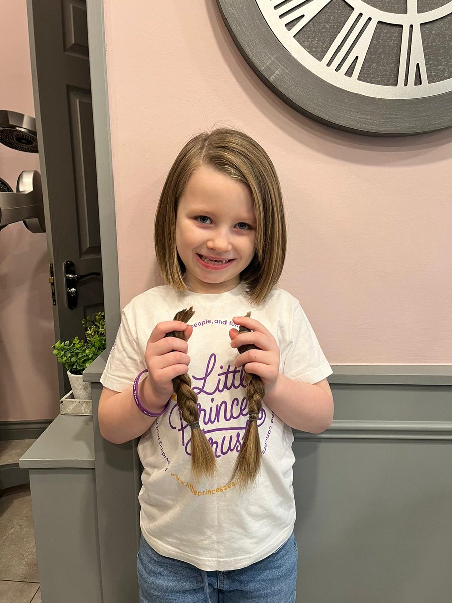 Well done to our P3 pupil Lucy who cut her hair at the weekend and donated over 10 inches to @LPTrustUK Lucy raised over £1,000 for the charity too. We are so proud of you Lucy! #wecaresoweshare #charity #Kindness