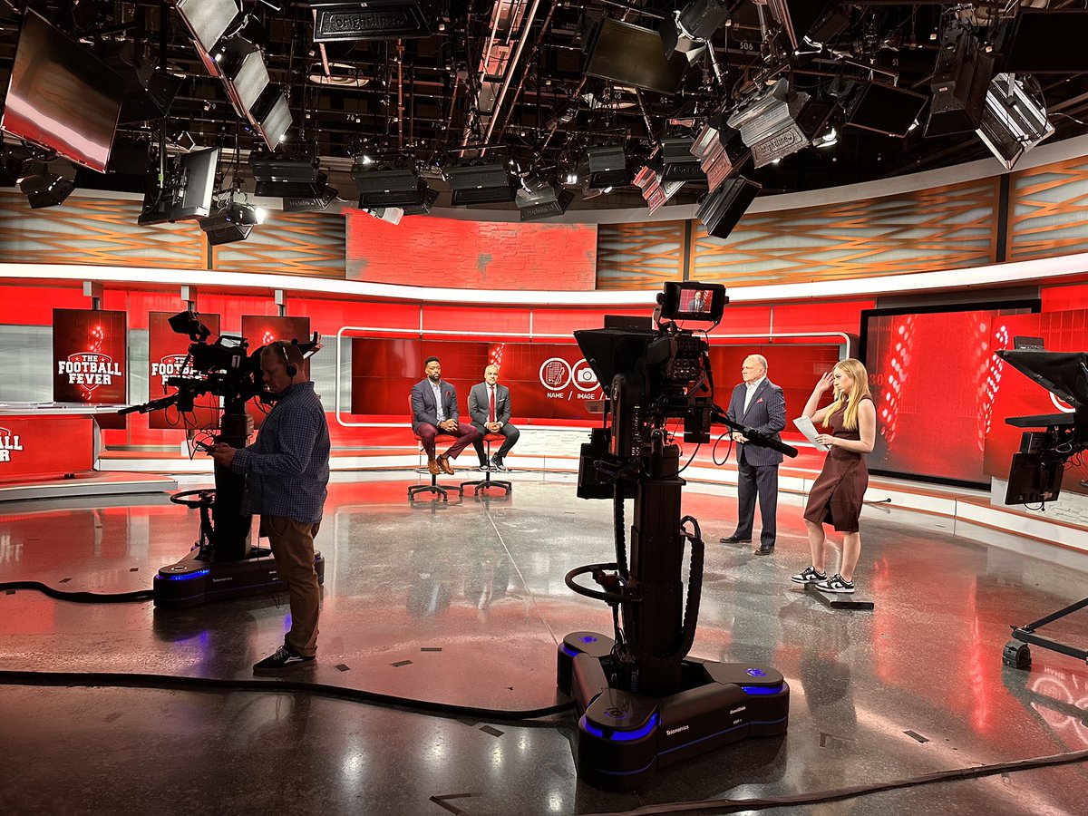 Great fun in the studio as we continue to tackle the ever changing world of college sports. Major YouTube production coming. Tonight the @bigten / @SEC advisory group. @TheFeverABC6 @LukeFedlam @DaSchott @JayRichardson99 @KellyanneStitts @RodneyWSYX6