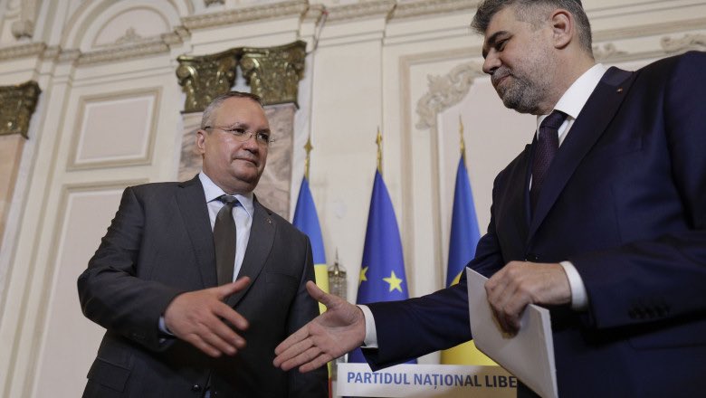 cetin13rasit's tweet photo. Băinene, a turbat maimuța cu toată comasarea asta. Dacă tot se poate, văzui că pesedeii și peneleii dădură mâna piste țară, solicit comasarea zilelor de 1 și 8 martie. Comasarea să cază pe 30 februarie. #comasareșipiper https://t.co/r5E2YvRMEv