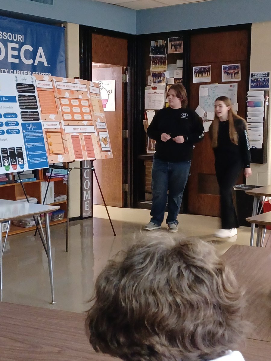 A big shout out to our visiting group of future freshmen this afternoon! Thank you for listening to our student reps, Peyton &amp; Trevor. Feel free to email khenley@marshallowls.com if you have any questions!