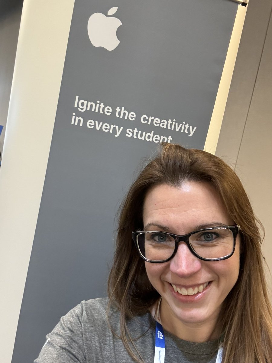 APRedd's tweet image. Great day presenting and participating in sessions at #IDEAcon today! @AppleEDU #appleeducationcommunity #popart #everyonecancreate