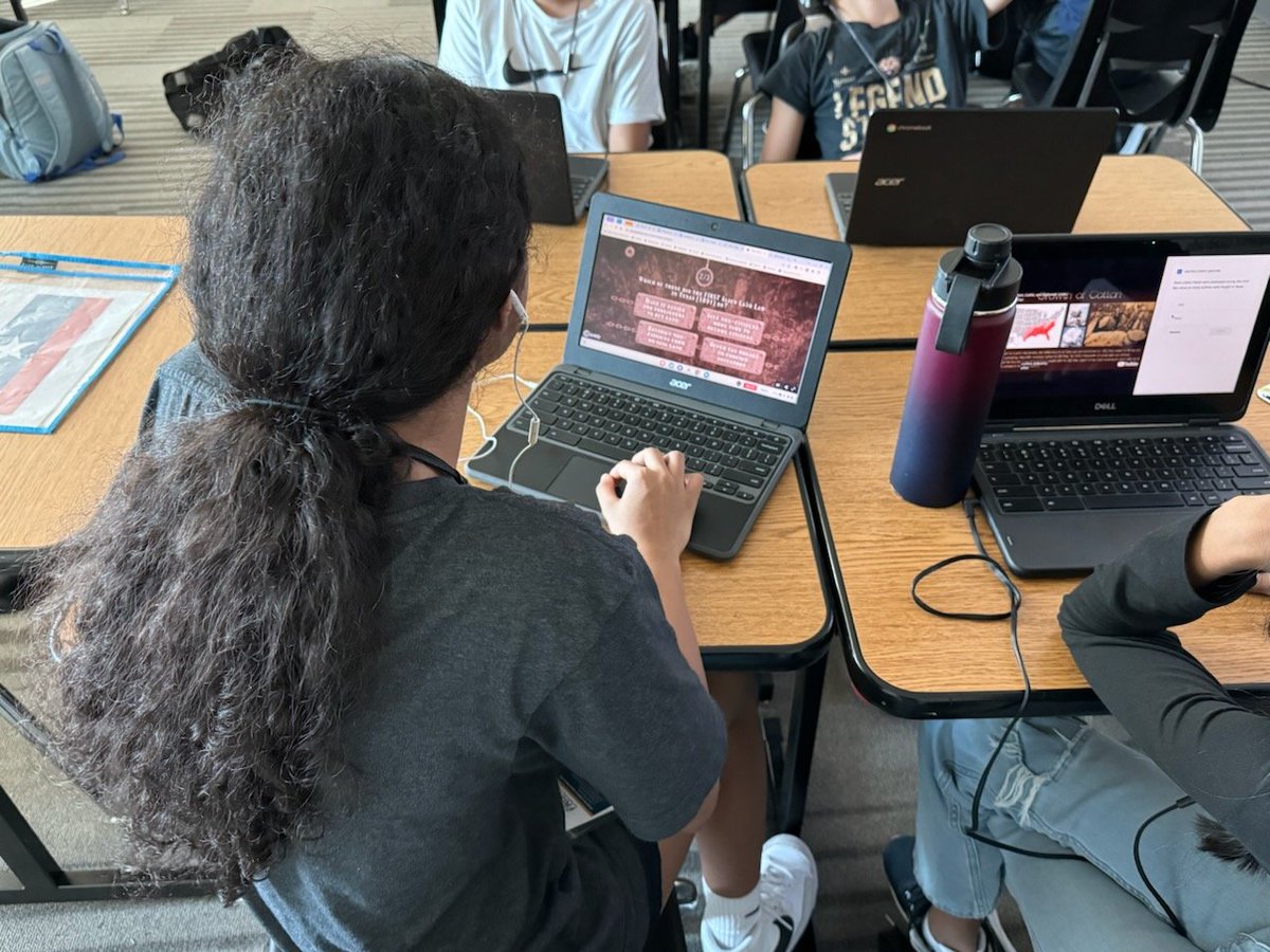 Texas history students are taking a ride through time to learn about the impact of railroads on the state's history using a @genially breakout! This interactive activity immerses them in puzzles and challenges, bringing the era of steam engines and iron horses to life.