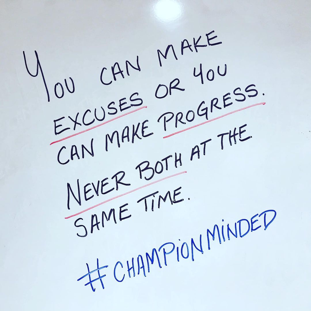 fedecops's tweet image. 🚫🔄 &quot;YOU CAN MAKE EXCUSES OR YOU CAN MAKE PROGRESS. NEVER BOTH AT THE SAME TIME.&quot;

Focus your energy on moving forward, not on the reasons you can&apos;t.

#NoExcuses #MakeProgress #ActionOverWords #ForwardMotion 🌟💪