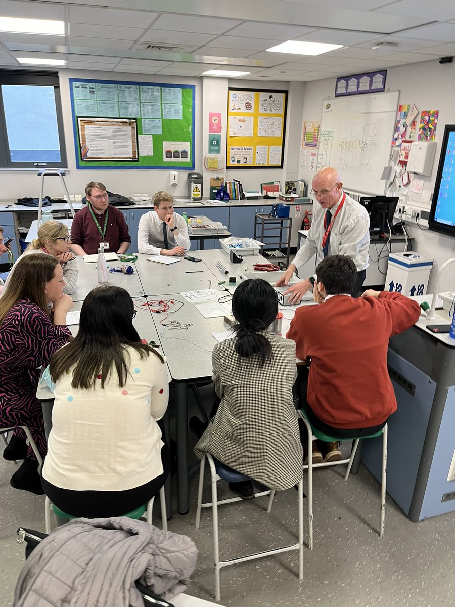Just another #StimulatingPhysicsCPD session with <a href="/STEMLearningUK/">STEM Learning</a>  upskilling <a href="/TeamScienceNUSA/">TeamScience@NUSA</a>  on all things Magnetism and Electromagnetism 🧲 🥽🔌 We can’t wait to implement the new ideas we have learnt into our #curriculumplanning   🎉🙌