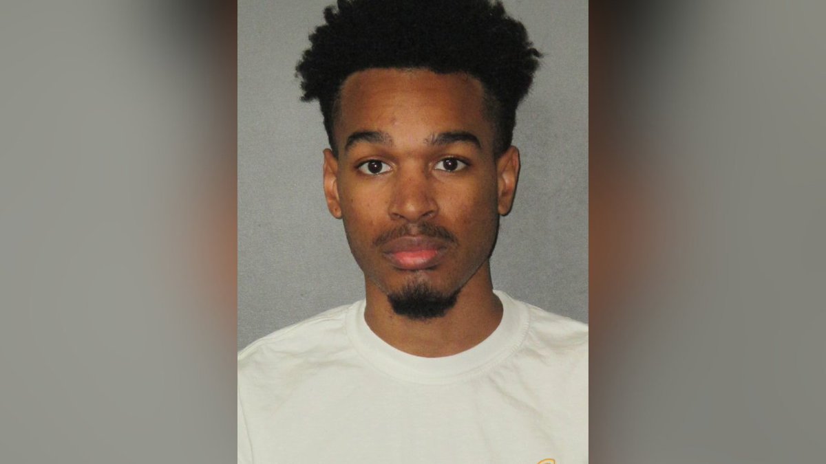 WAFB's tweet photo. LSU student arrested on child porn charges: https://t.co/Fpz3JL6Dhk https://t.co/DP8zjHZJXq